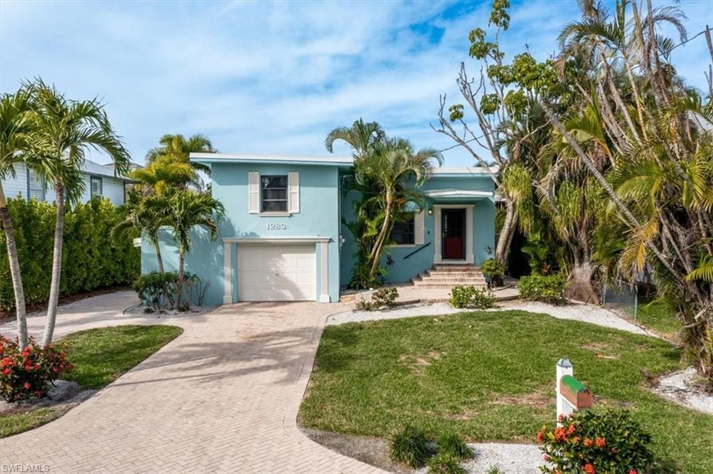 1283 Grand Canal Dr , Naples, FL 34110 Photo
