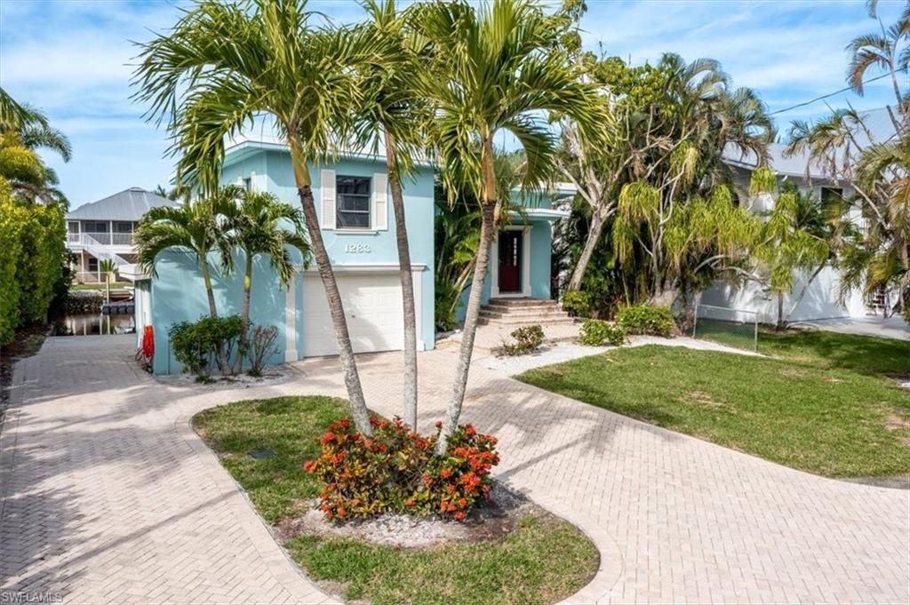 1283 Grand Canal Dr , Naples, FL 34110 Photo