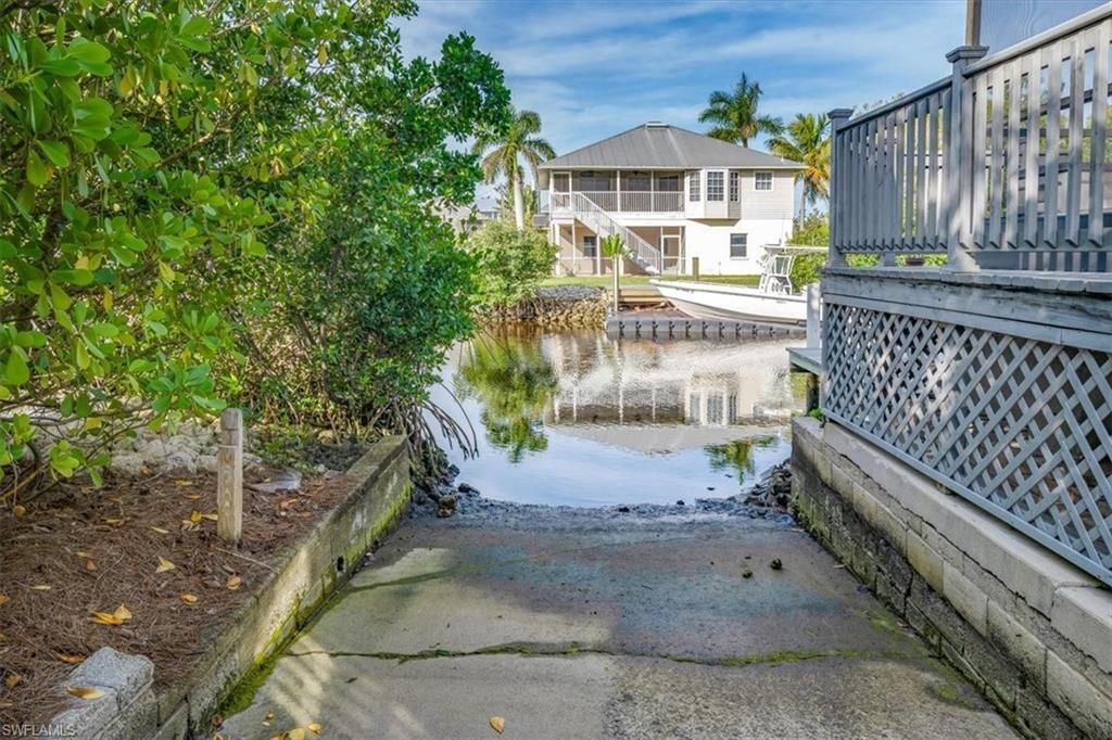 1283 Grand Canal Dr , Naples, FL 34110 Photo