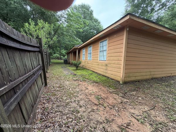 29 Willie Lindsey Drive, Collins, MS 39428