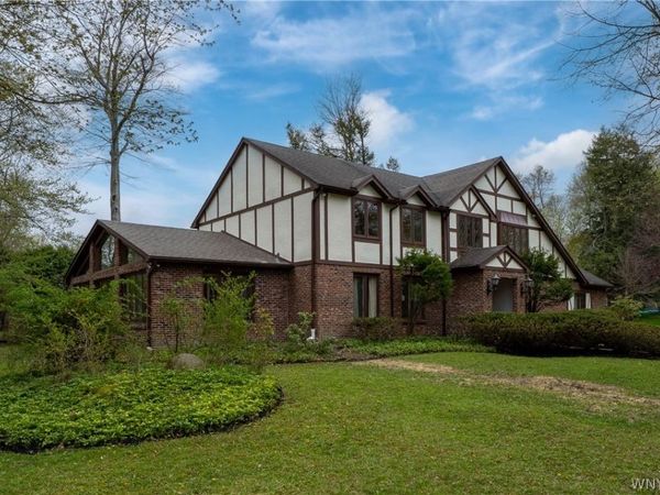121 Deer Run , Buffalo, NY 14221