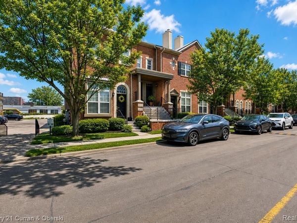 22123 W VILLAGE Drive, Dearborn, MI 48124