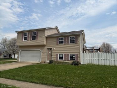 6623 Monroe Lane, North Ridgeville, OH 44039