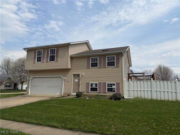 6623 Monroe Lane , North Ridgeville, OH 44039