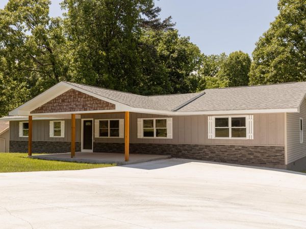 17 Hill Street , Ringgold, GA 30736