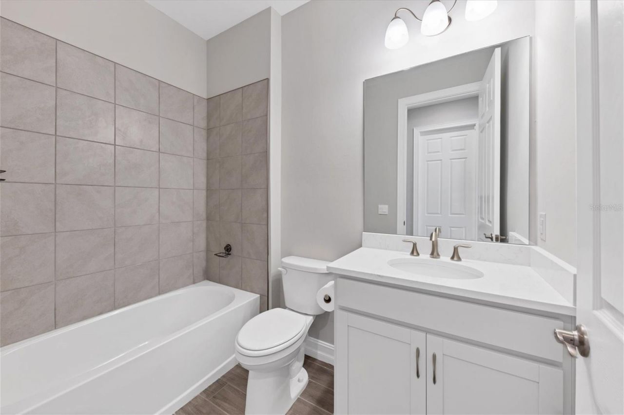 111 Ibiza Loop , Venice, FL 34292 Photo