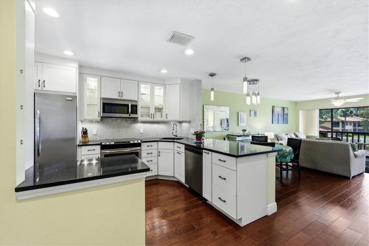 5186 Lake Village Drive, Unit 90, Sarasota, FL 34235 Photo