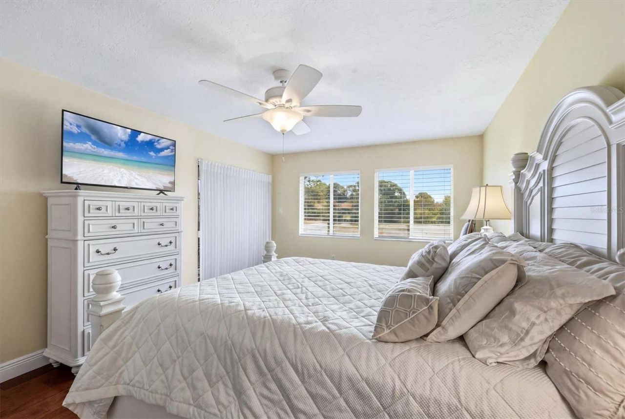 5186 Lake Village Drive, Unit 90, Sarasota, FL 34235 Photo