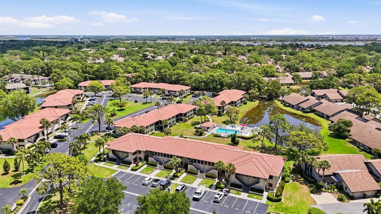 5186 Lake Village Drive, Unit 90, Sarasota, FL 34235 Photo
