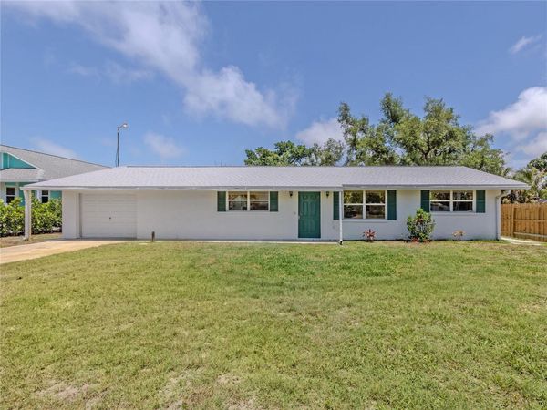 320 PAVONIA ROAD , NOKOMIS, FL 34275