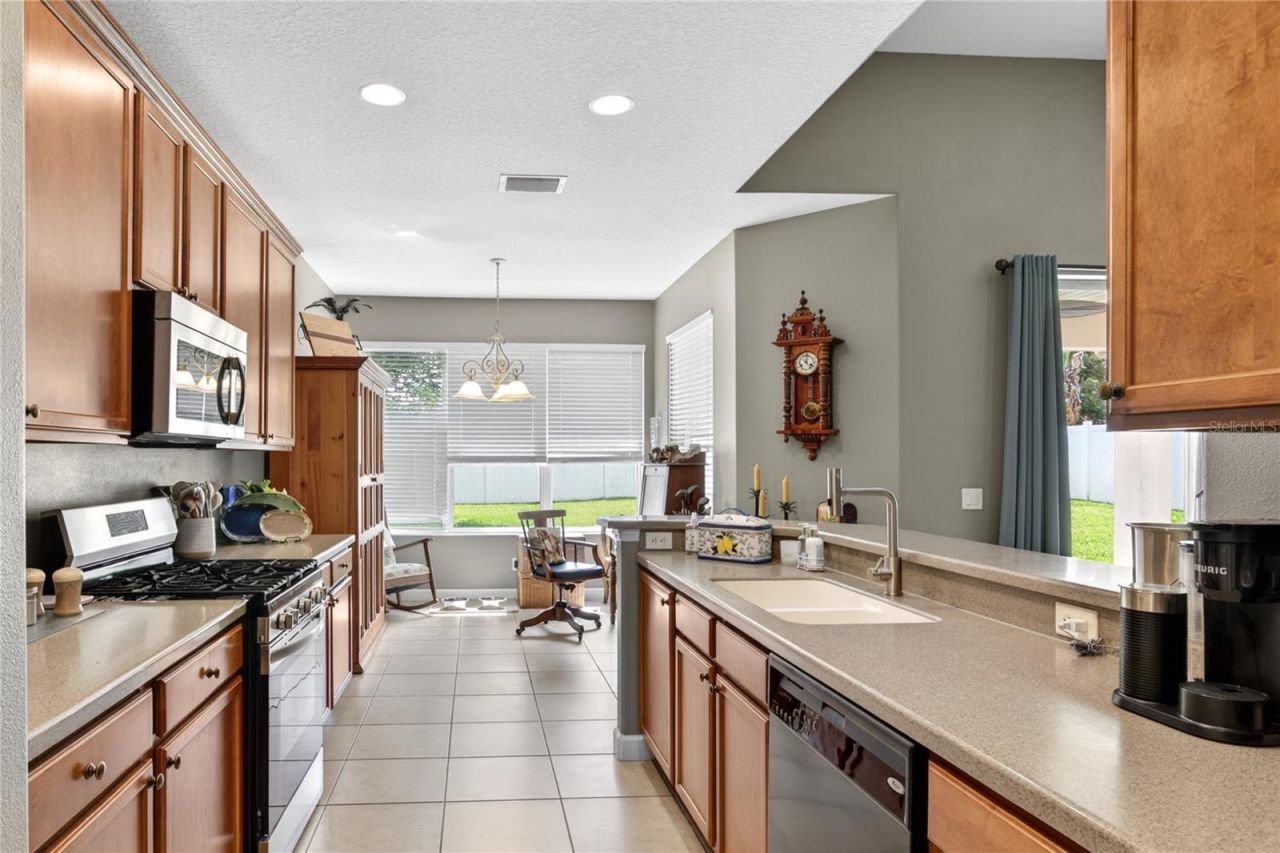 36806 Winfield Court, Grand Island, FL 32735 Photo