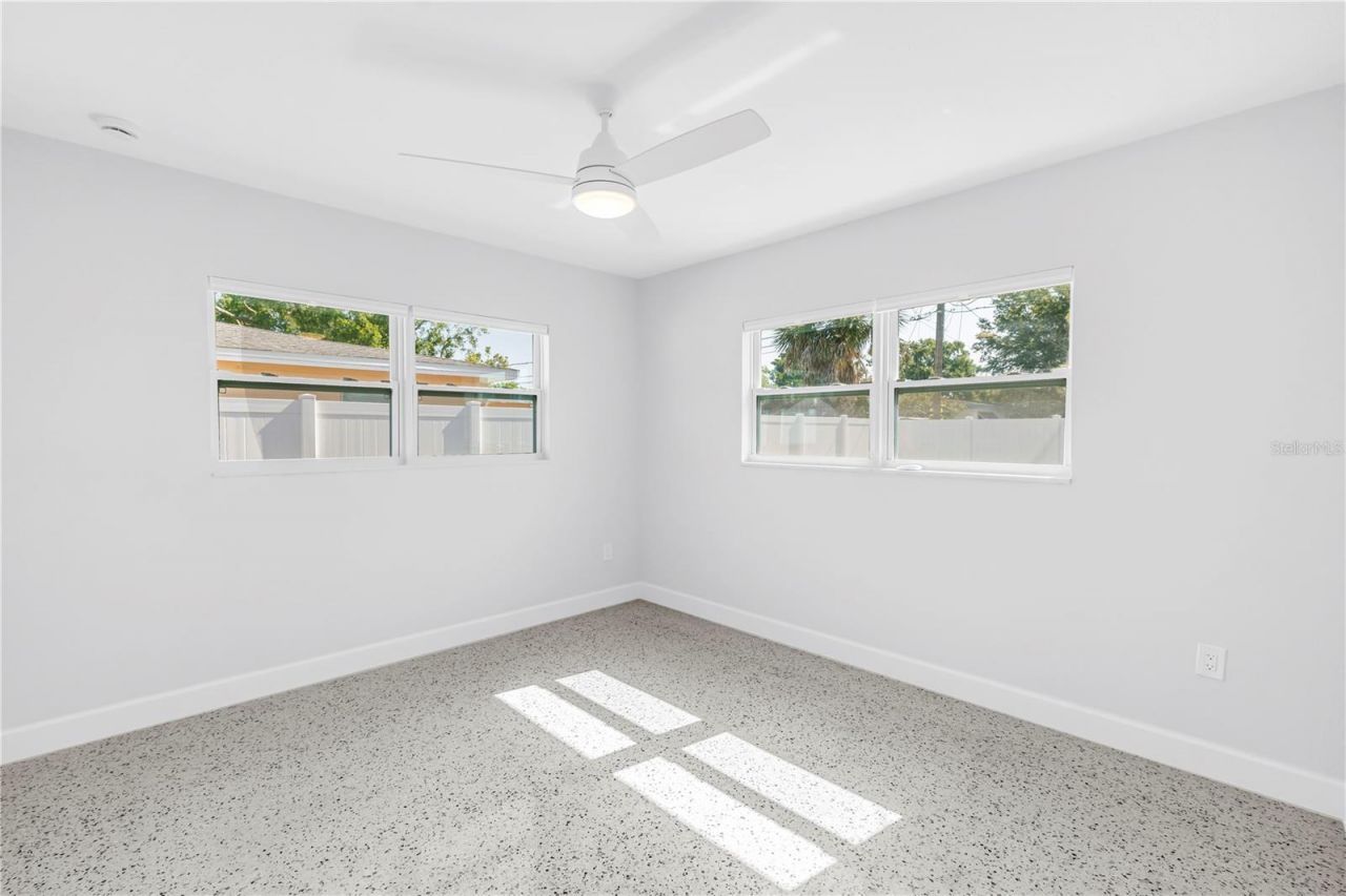 7443 2nd Street N, Saint Petersburg, FL 33702 Photo
