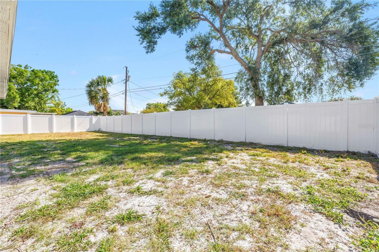 7443 2nd Street N, Saint Petersburg, FL 33702 Photo