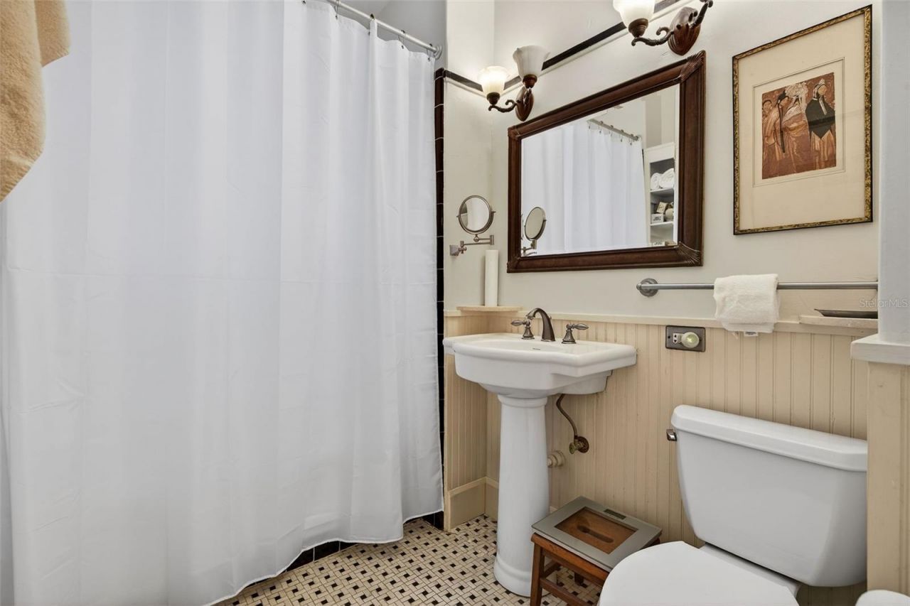 1138 23rd Avenue N, Saint Petersburg, FL 33704 Photo