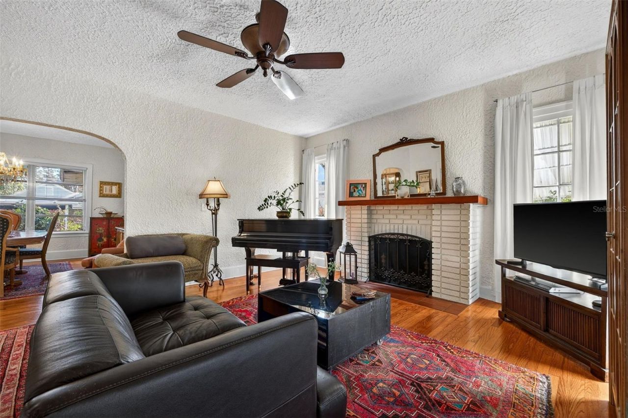 1138 23rd Avenue N, Saint Petersburg, FL 33704 Photo