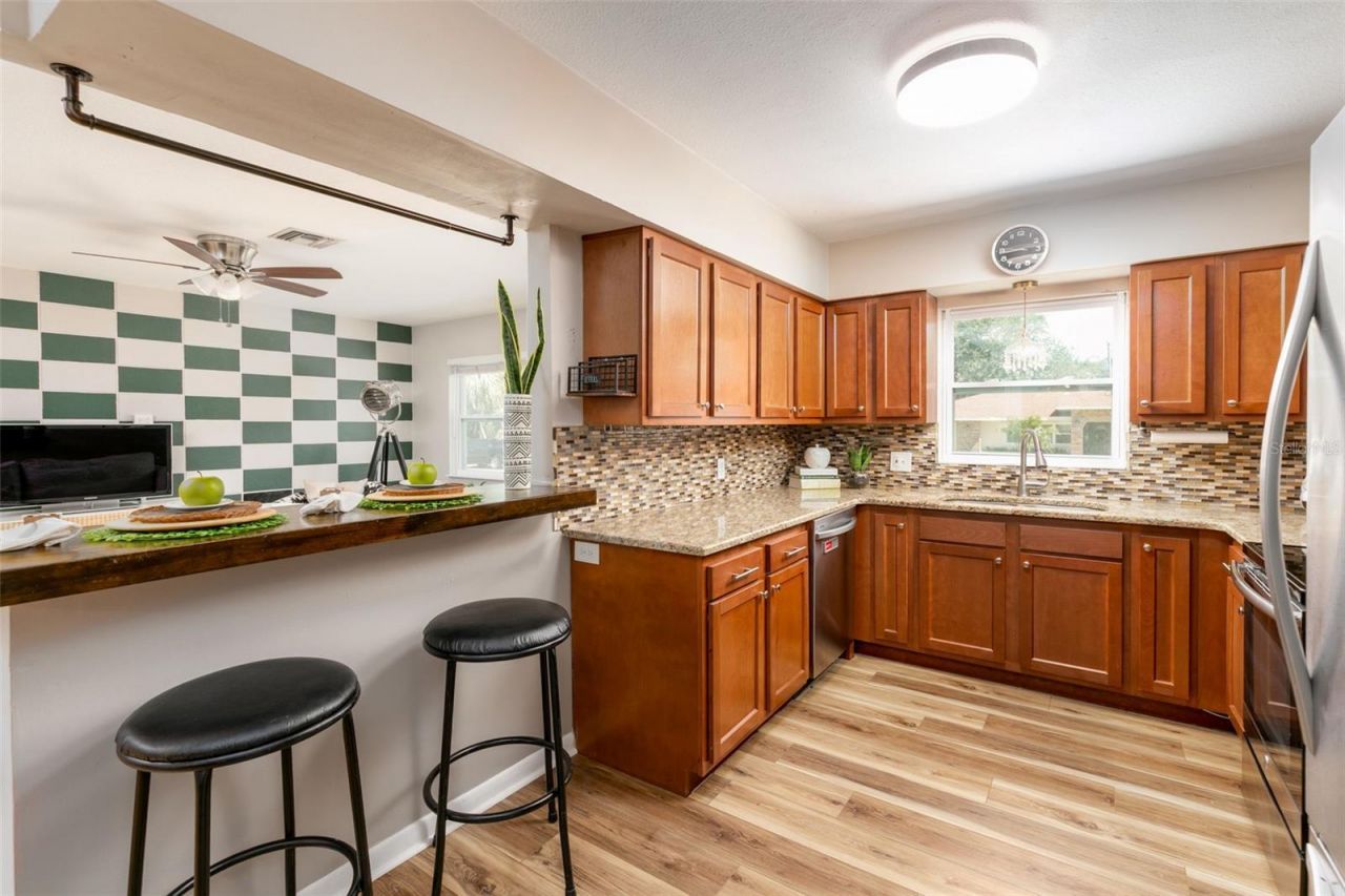 8242 31st Terrace N, Saint Petersburg, FL 33710 Photo