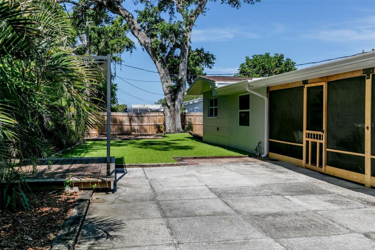 8242 31st Terrace N, Saint Petersburg, FL 33710 Photo
