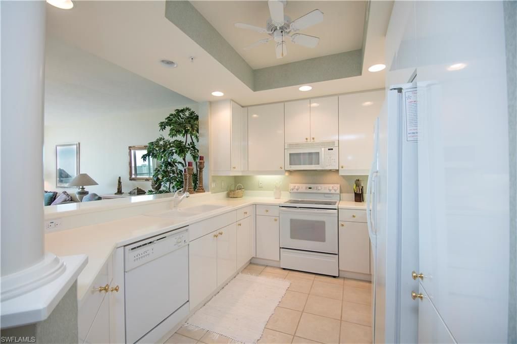 430 Cove Tower Dr , Unit 1202, Naples, FL 34110 Photo