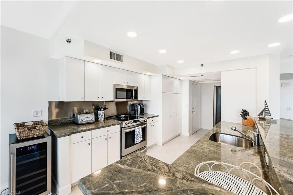 5550 Heron Point Dr, Unit 1702, Naples, FL 34108 Photo