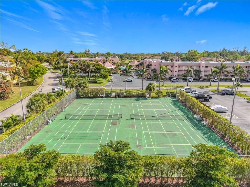 225 Turtle Lake Ct , Unit 210, Naples, FL 34105 Photo