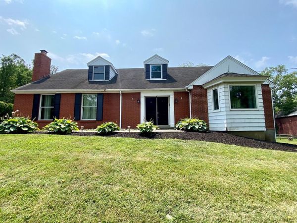 8525 Camargo Road, Indian Hill, OH 45243