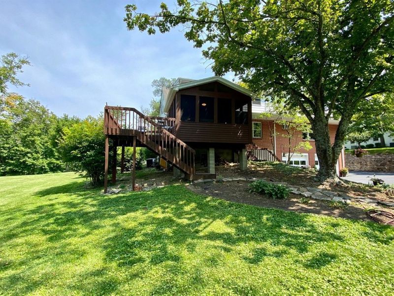 8525 Camargo Road, Indian Hill, OH 45243 Photo 42