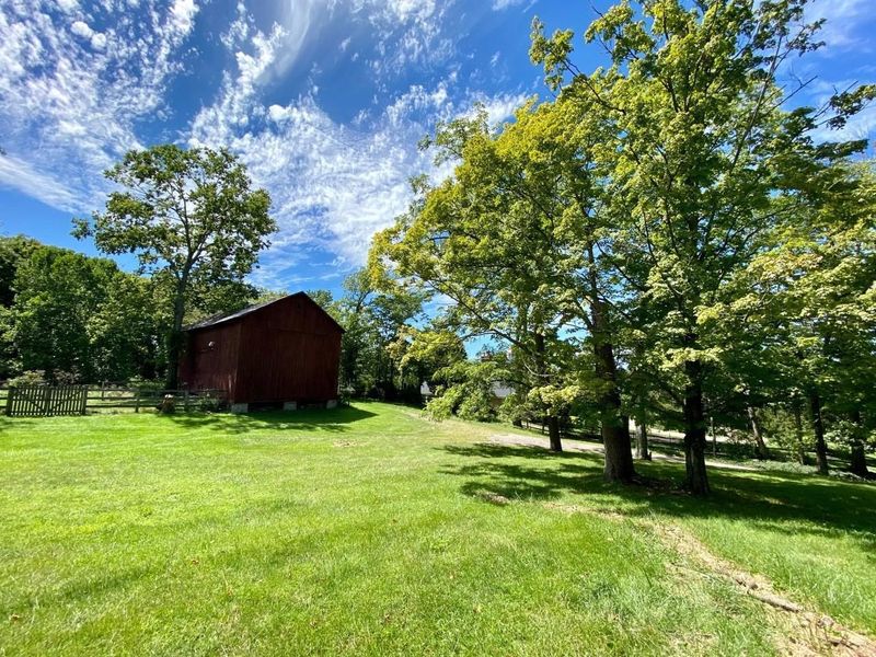 8525 Camargo Road, Indian Hill, OH 45243 Photo 49