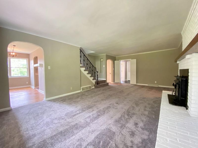 8525 Camargo Road, Indian Hill, OH 45243 Photo 5
