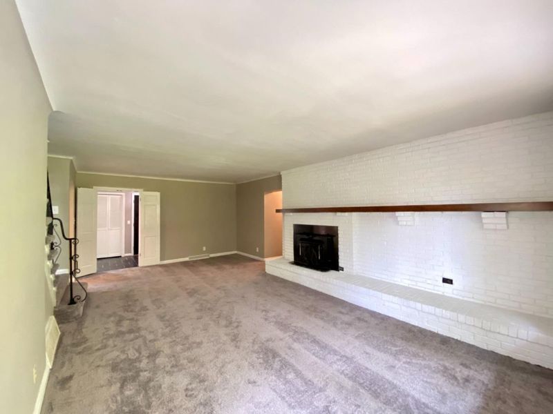 8525 Camargo Road, Indian Hill, OH 45243 Photo 6