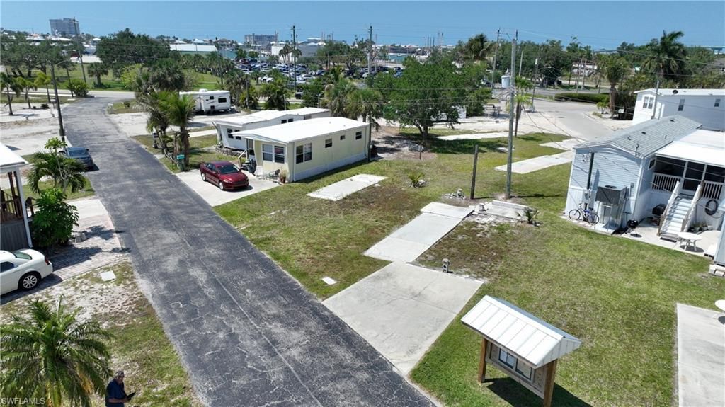 8 Helen Ln, Fort Myers Beach, FL 33931 Photo