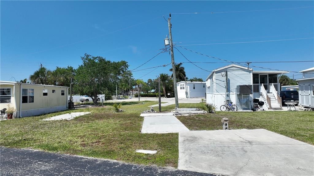 8 Helen Ln, Fort Myers Beach, FL 33931 Photo