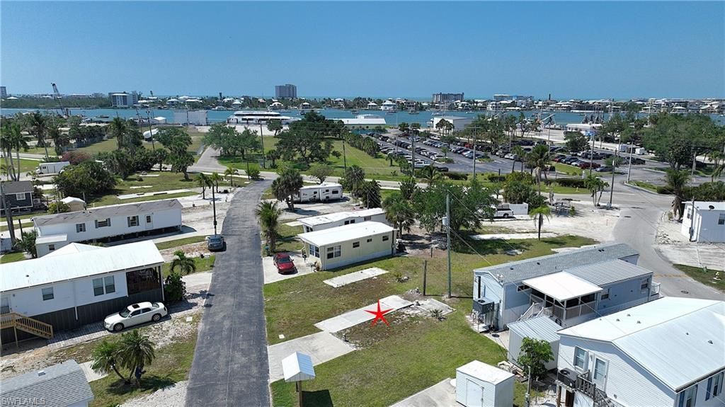 8 Helen Ln, Fort Myers Beach, FL 33931 Photo