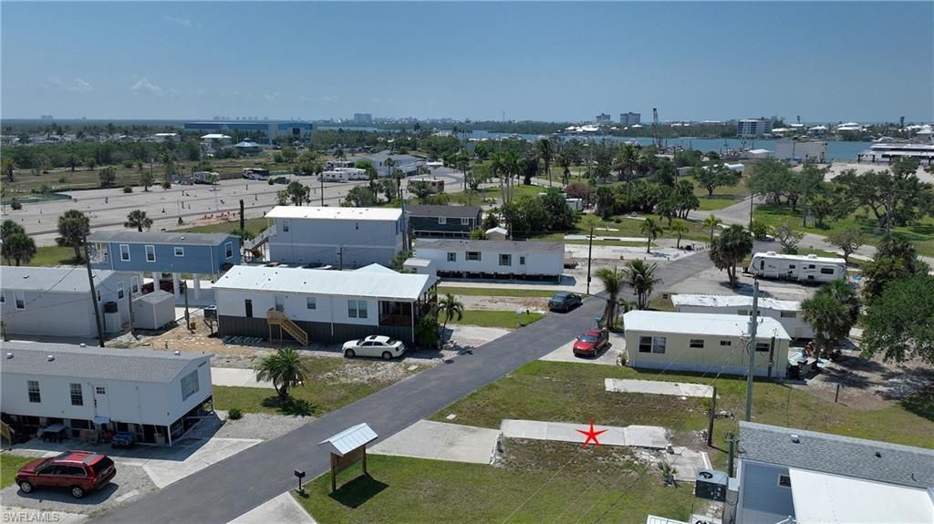 8 Helen Ln, Fort Myers Beach, FL 33931 Photo