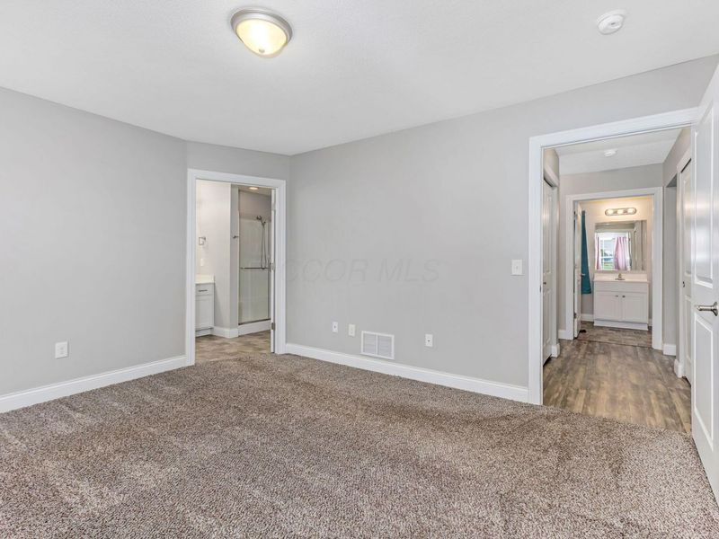 802 Cumberland Meadows Circle, Hebron, OH 43025 Photo 11