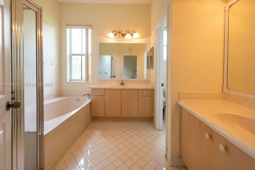 1006 Sunflower Cir, Weston, FL 33327 Photo