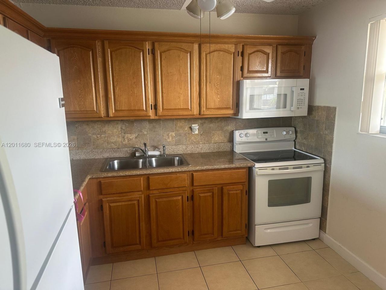 551 NW 107th Ave, Unit 202, Miami, FL 33172 Photo