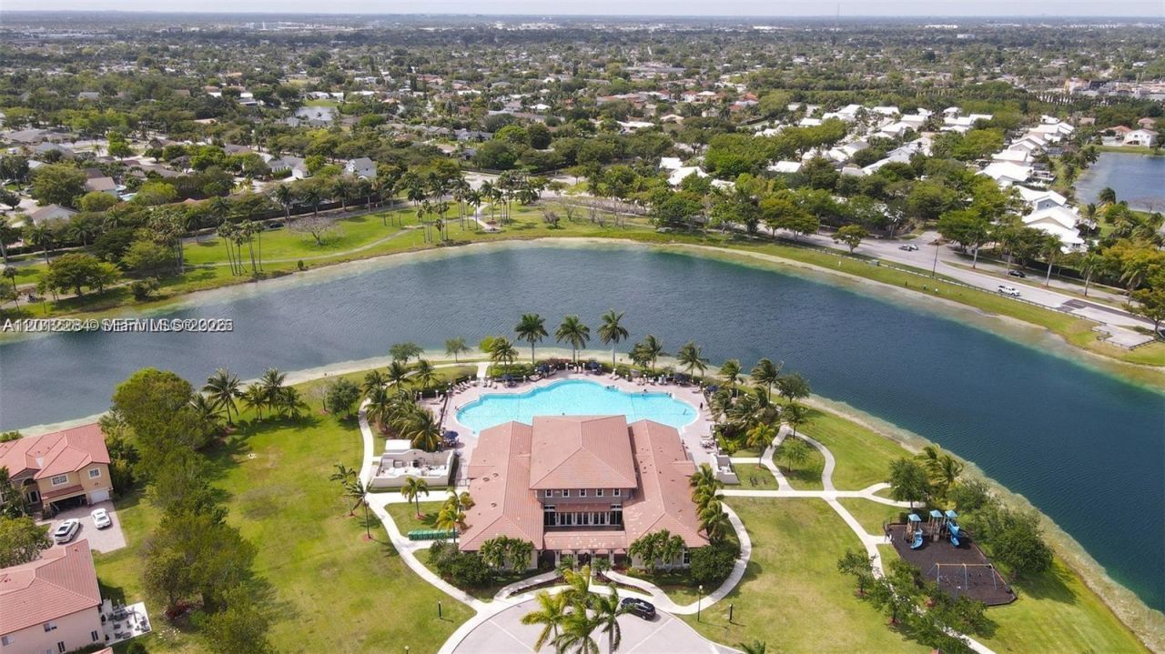 9363 SW 227 , Unit 4, Miami, FL 33190 Photo