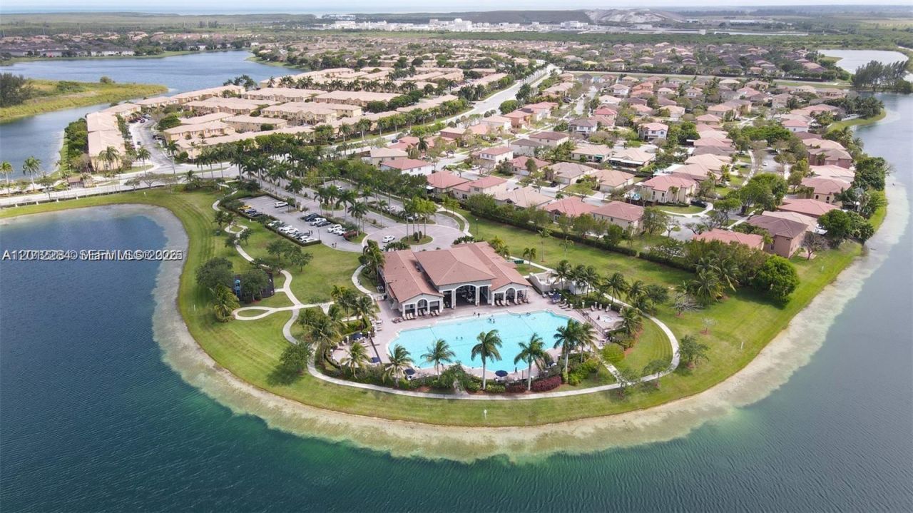9363 SW 227 , Unit 4, Miami, FL 33190 Photo