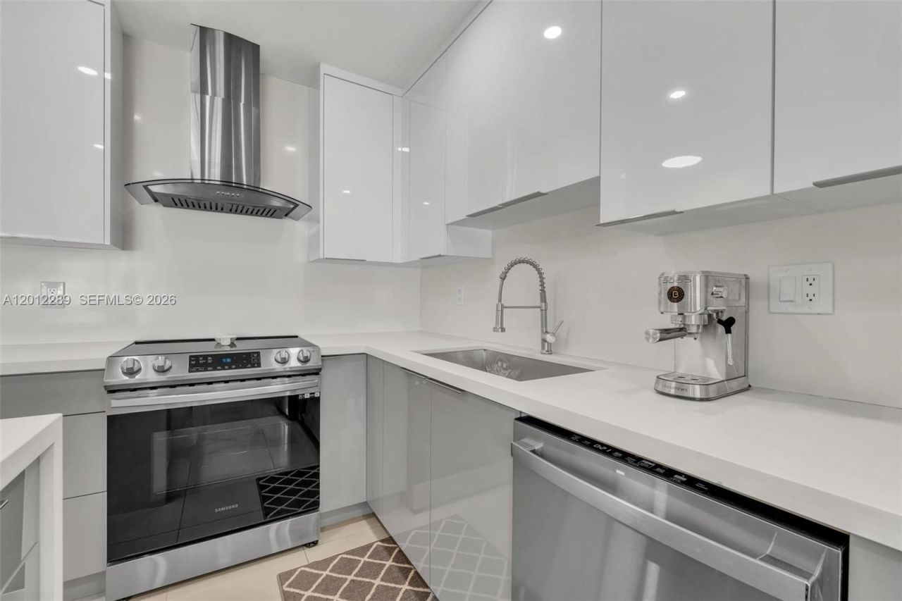 11500 SW 57th Ter, Miami, FL 33173 Photo