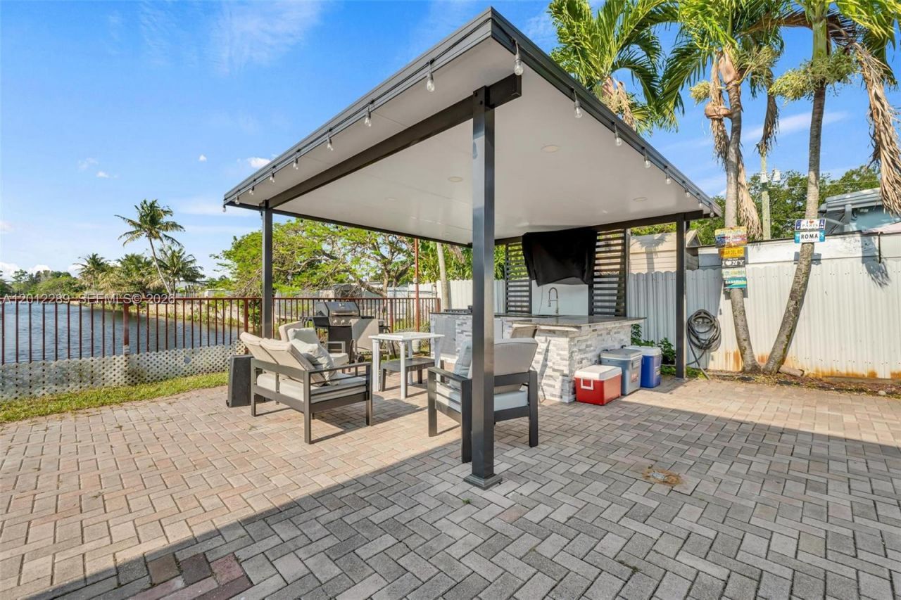 11500 SW 57th Ter, Miami, FL 33173 Photo