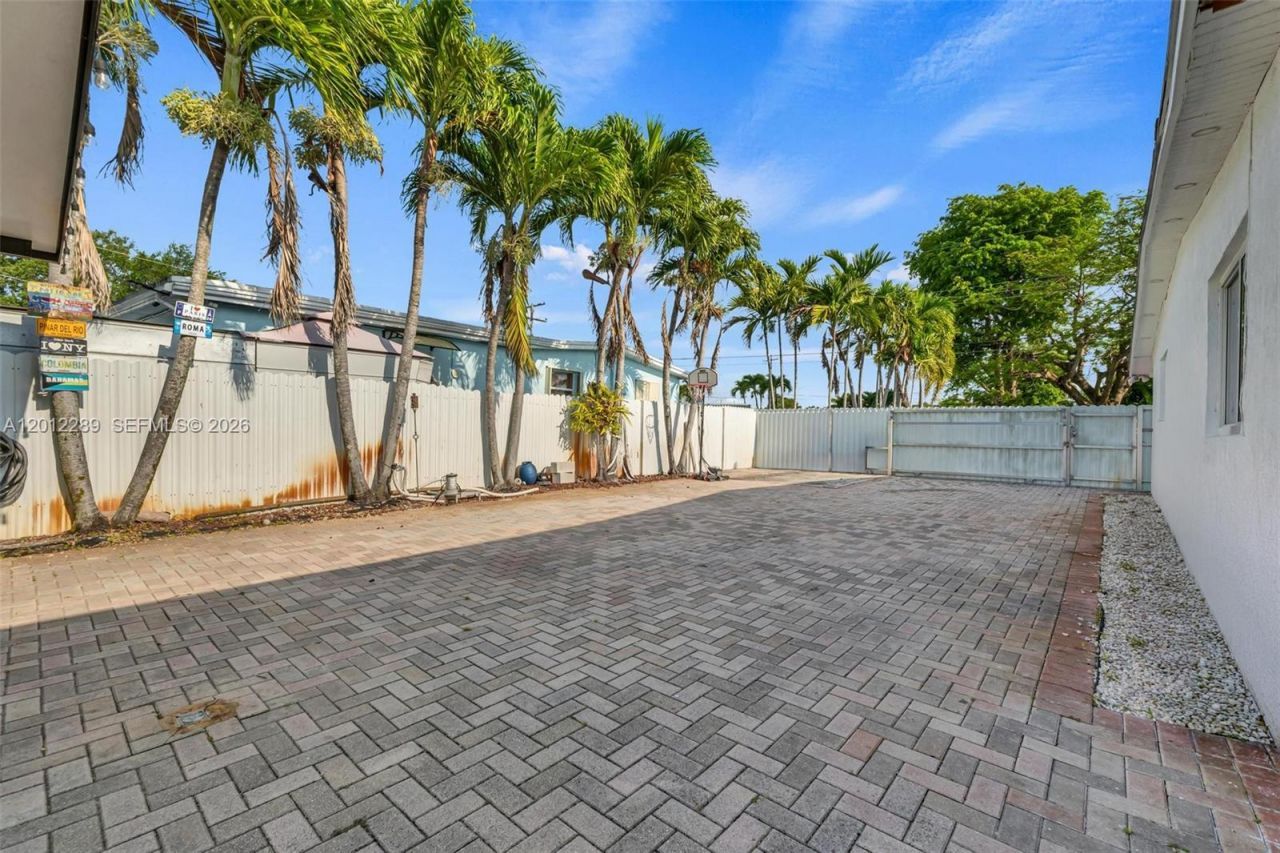 11500 SW 57th Ter, Miami, FL 33173 Photo
