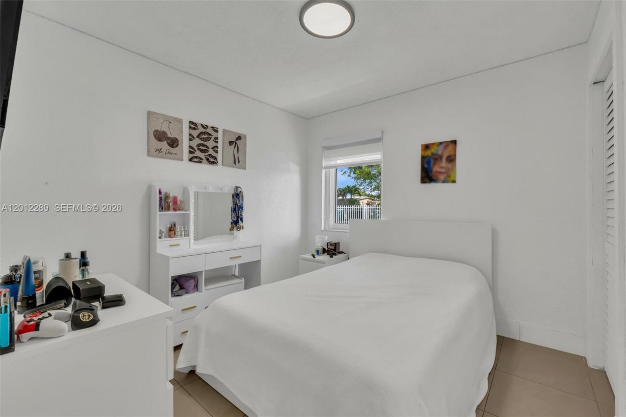 11500 SW 57th Ter, Miami, FL 33173 Photo