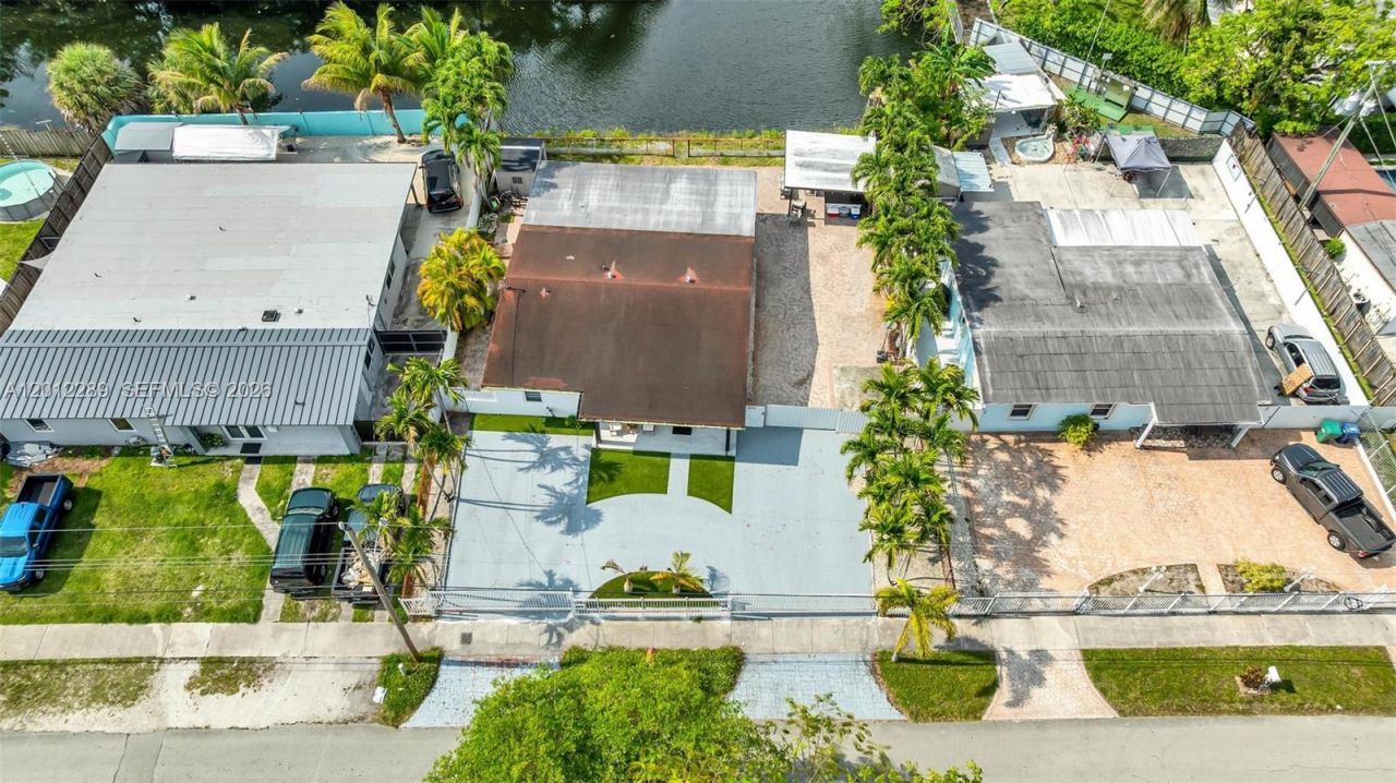 11500 SW 57th Ter, Miami, FL 33173 Photo