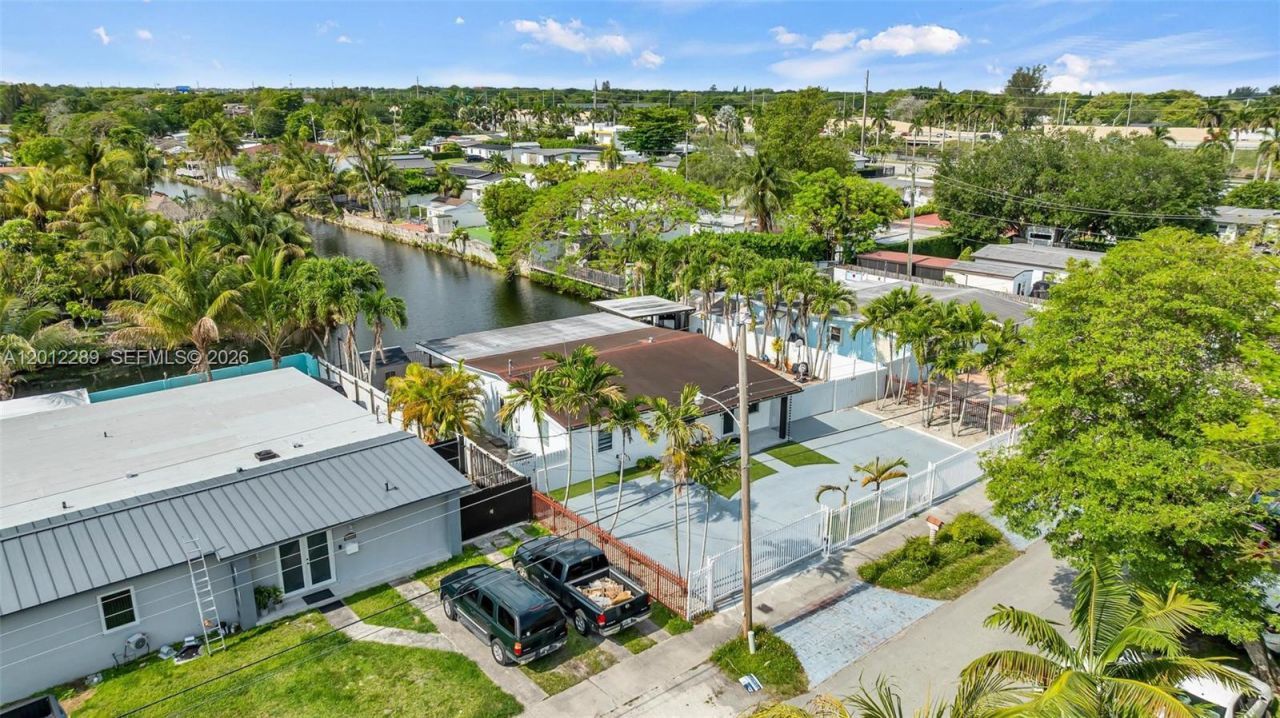 11500 SW 57th Ter, Miami, FL 33173 Photo