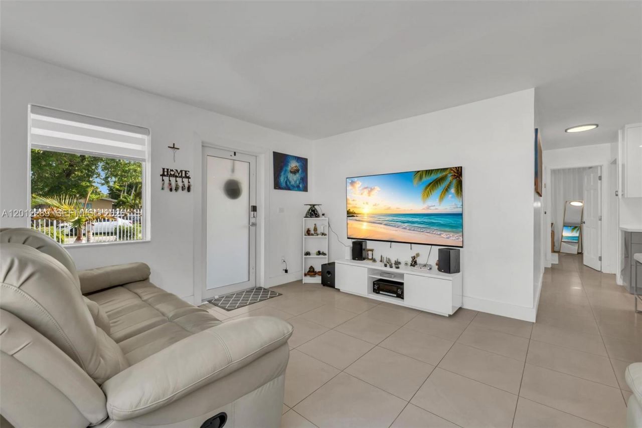 11500 SW 57th Ter, Miami, FL 33173 Photo