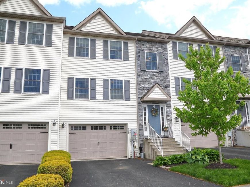 131 Gentlemens Way , Lancaster, PA 17603 Main Photo