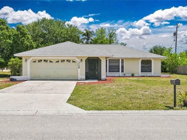 7248 Coolidge RD, FORT MYERS, FL 33967