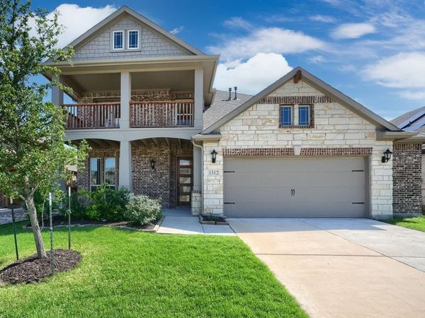 1312 Arrowwood Drive, Aubrey, TX 76227