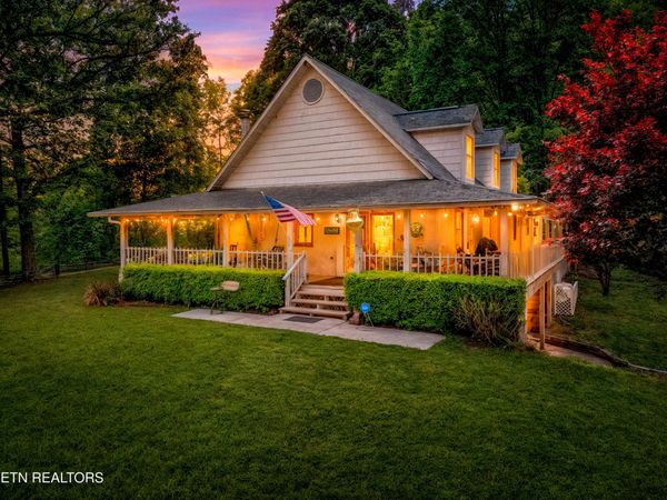 1043 Reagan Springs Rd, Townsend, TN 37882