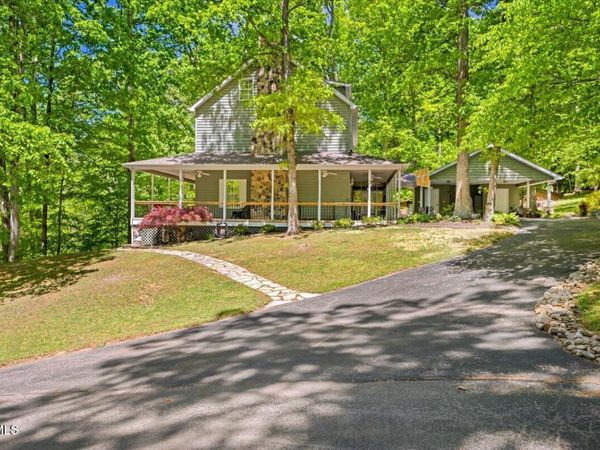 1 Deercreek Private Drive, Kingsport, TN 37660